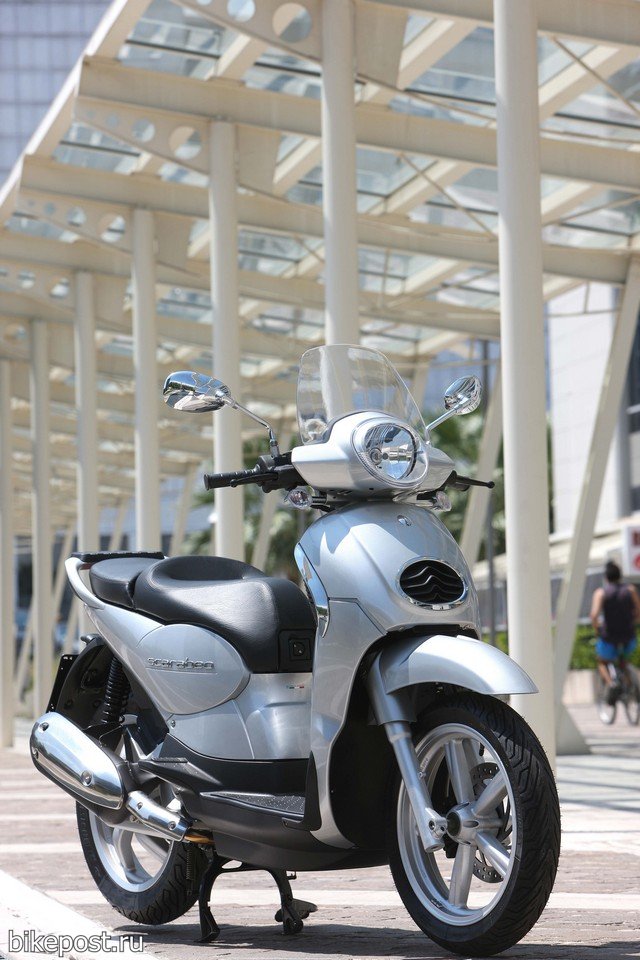 Новые скутеры Aprilia Scarabeo 125 и 200 (2011)