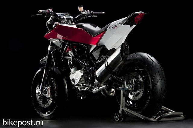 Фотографии нового мотоцикла Husqvarna Nuda 900R 2012