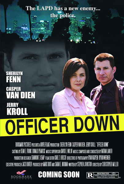 Офицер убойного отдела / Officer Down / Assassin in Blue (2005/DVDRip)