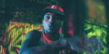 Tyga feat. Chris Brown - SnapBacks Back (WEBRip)