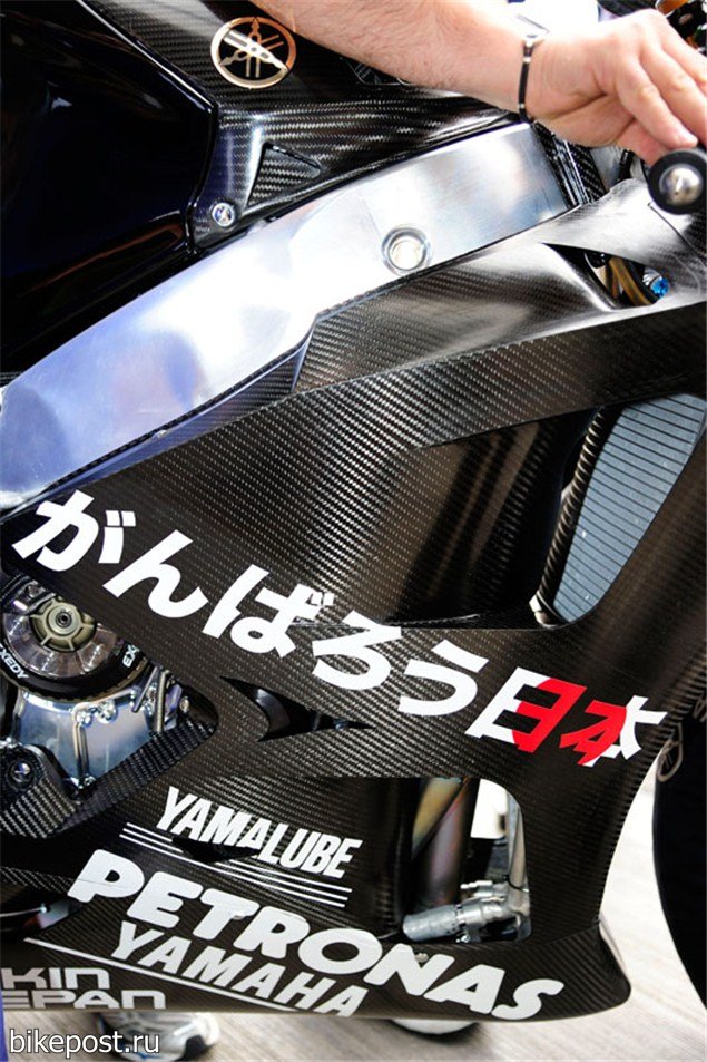 Мотоцикл Yamaha YZR-M1 2012 на тестах в Брно