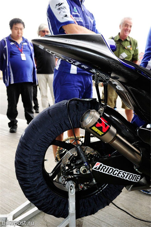 Мотоцикл Yamaha YZR-M1 2012 на тестах в Брно