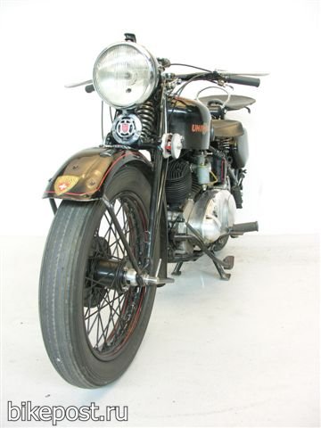 Ретро мотоцикл Universal 1939
