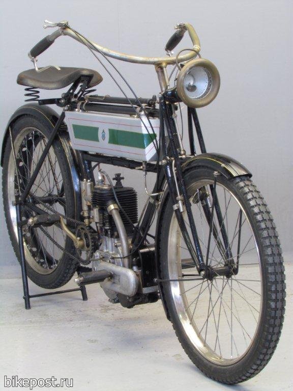 Старинный мотоцикл Triumph 1907