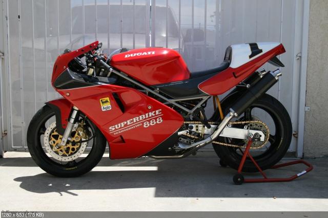 Мотоцикл Ducati 888SPO 1993